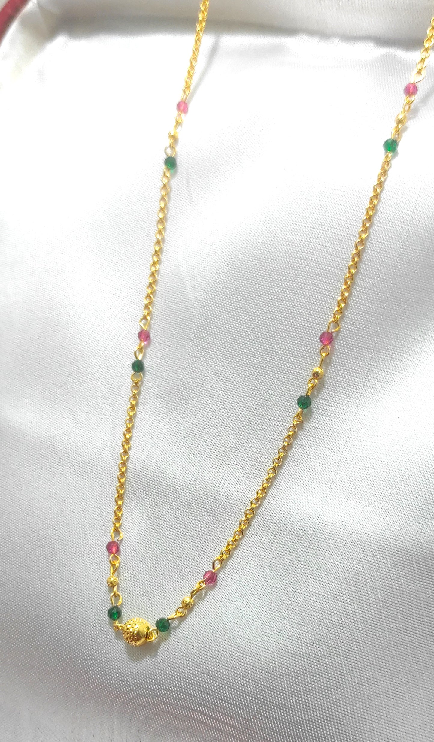 Gold Ball Single Layer Chain Ruby & Green | Fine Design Jewelry & Accessories |