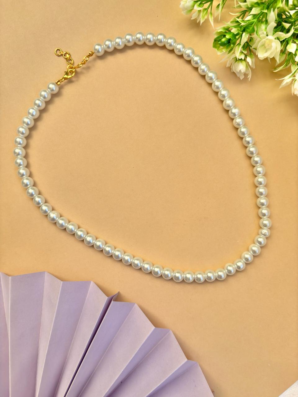 Celebrity inspired pearl necklace 1 layer