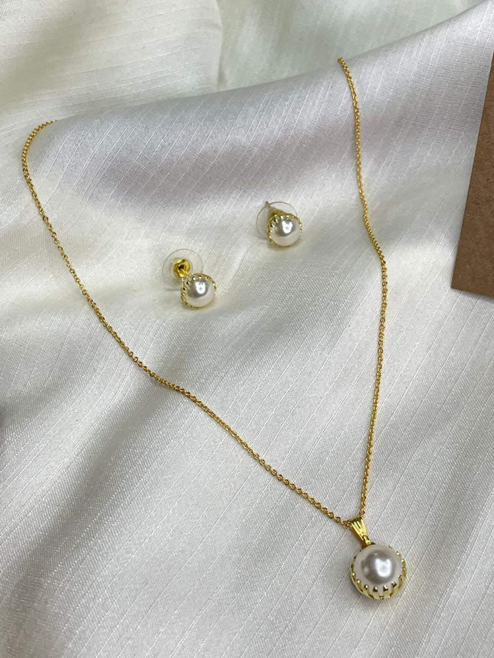 Pearl Pendant Chain With Earring