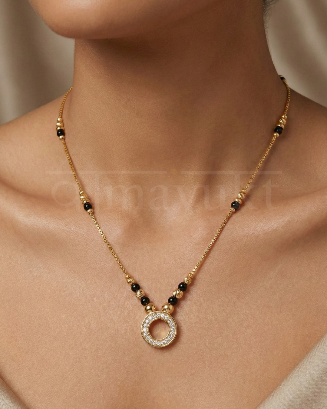 Flora modern mangalsutra