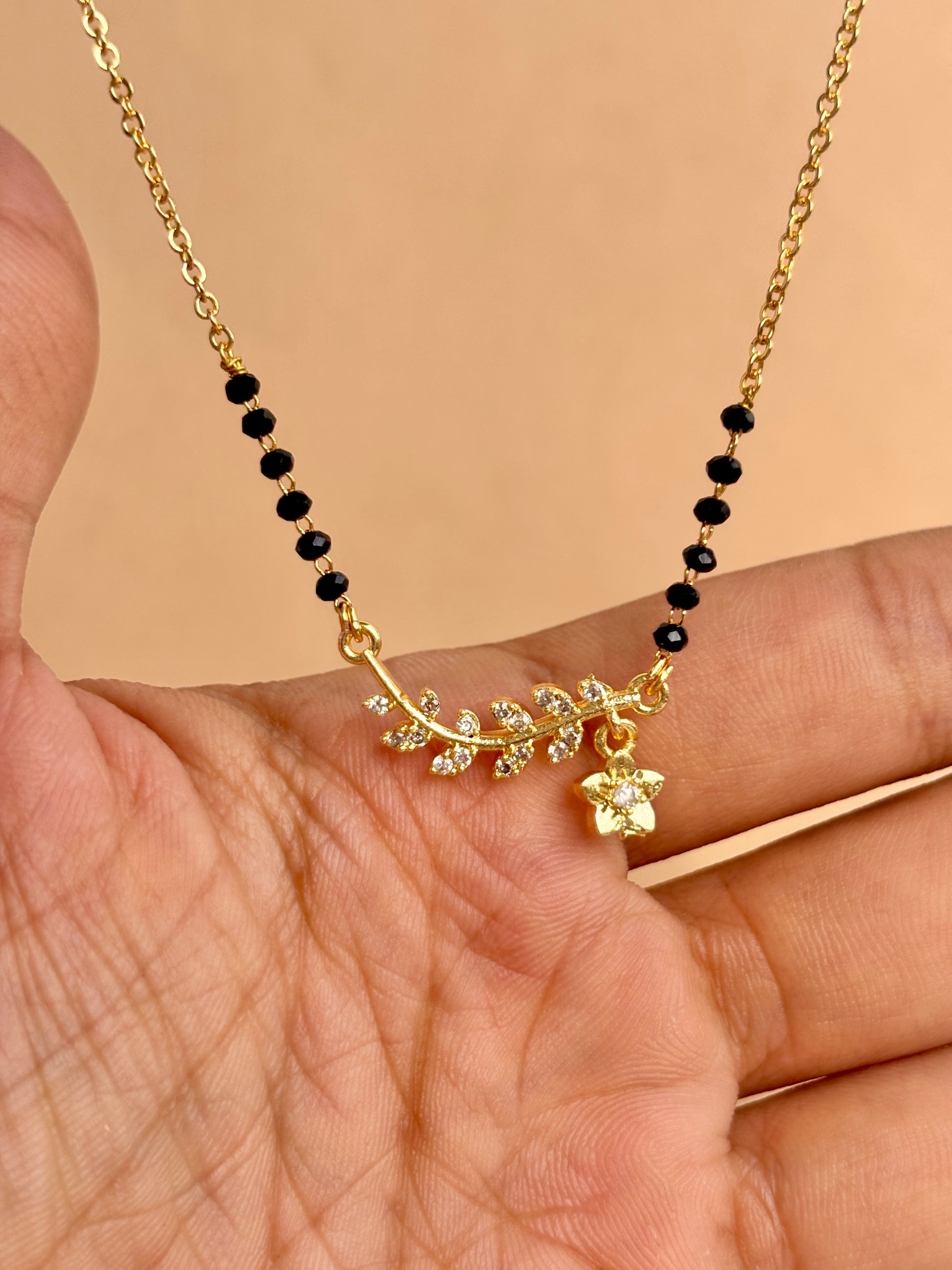 Divyata modern mangalsutra