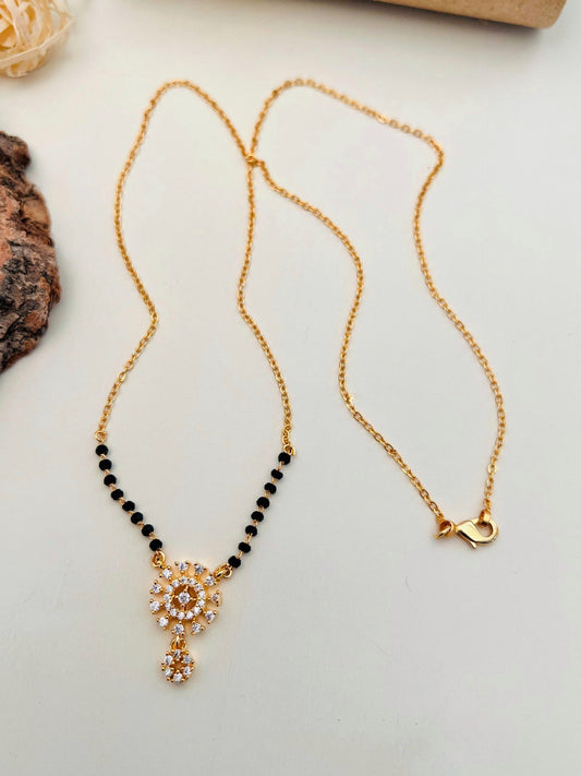 KAYA modern mangalsutra