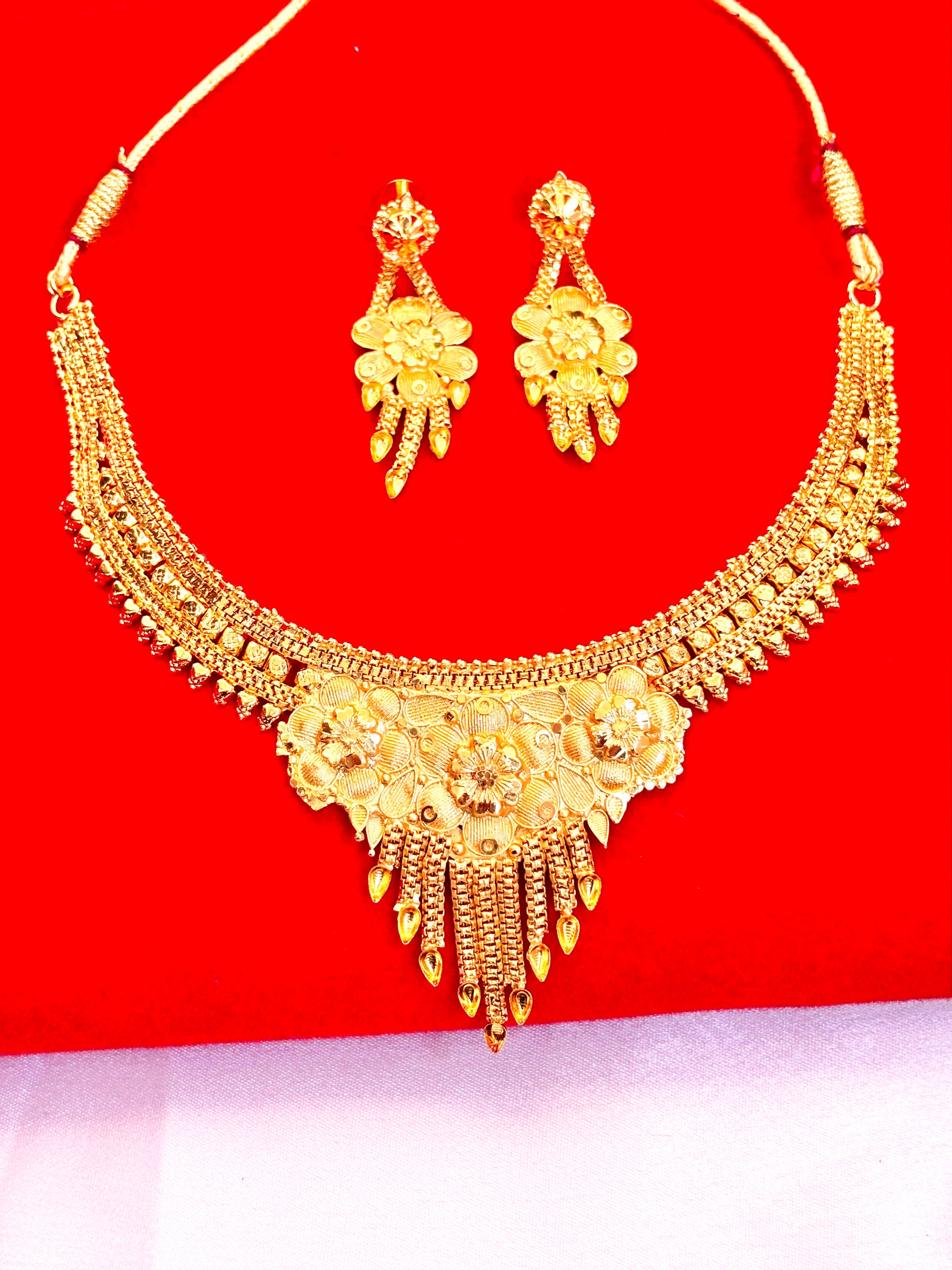 Arabi Gold Necklace