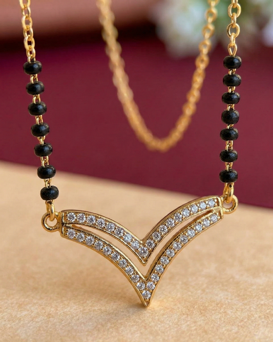 Aura V modern mangalsutra