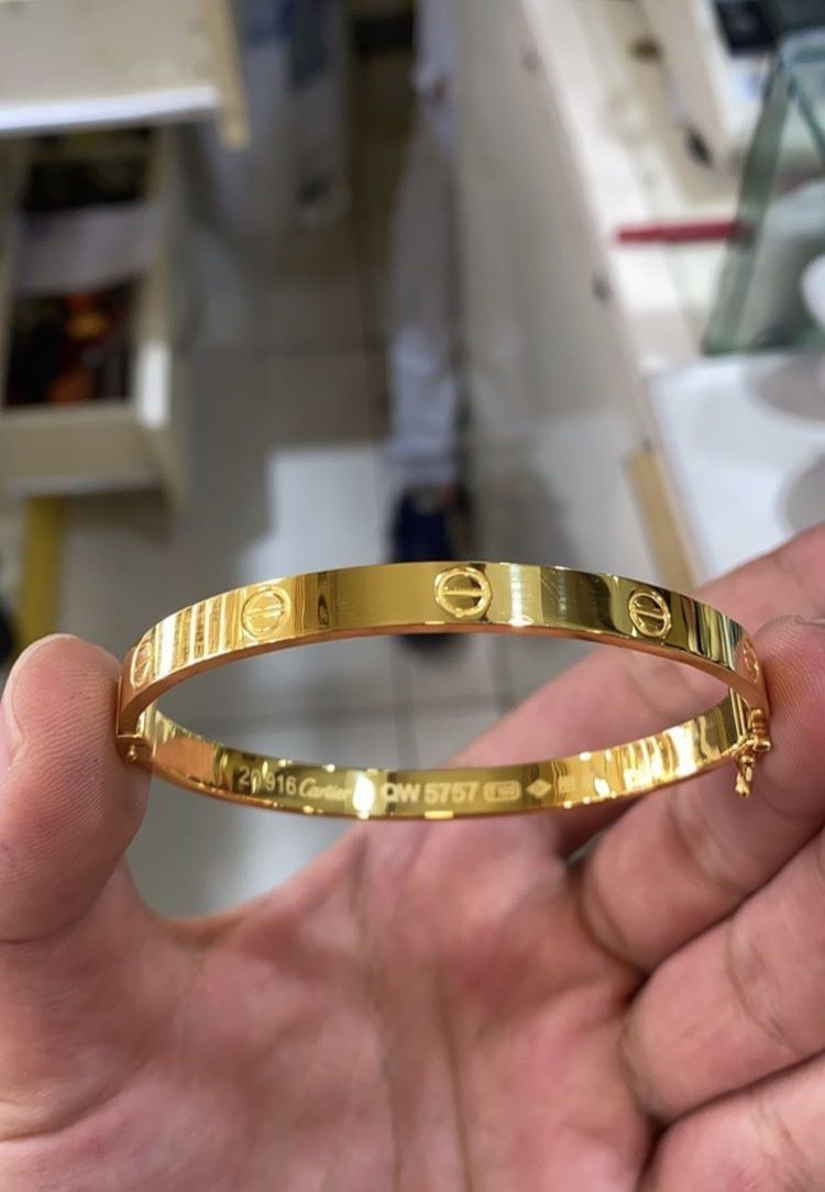 Cartier Bracelate gold
