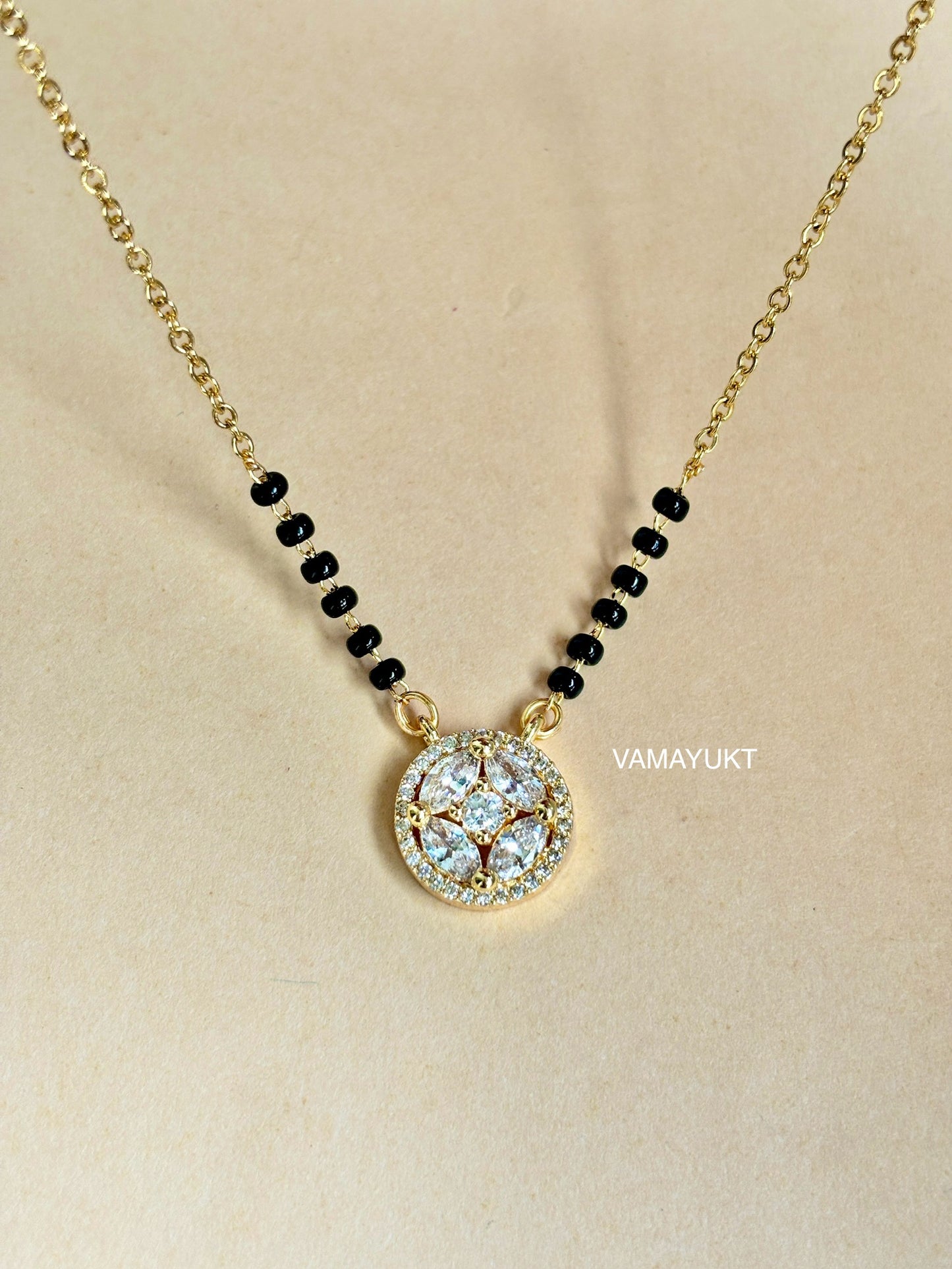 Carvy modern mangalsutra