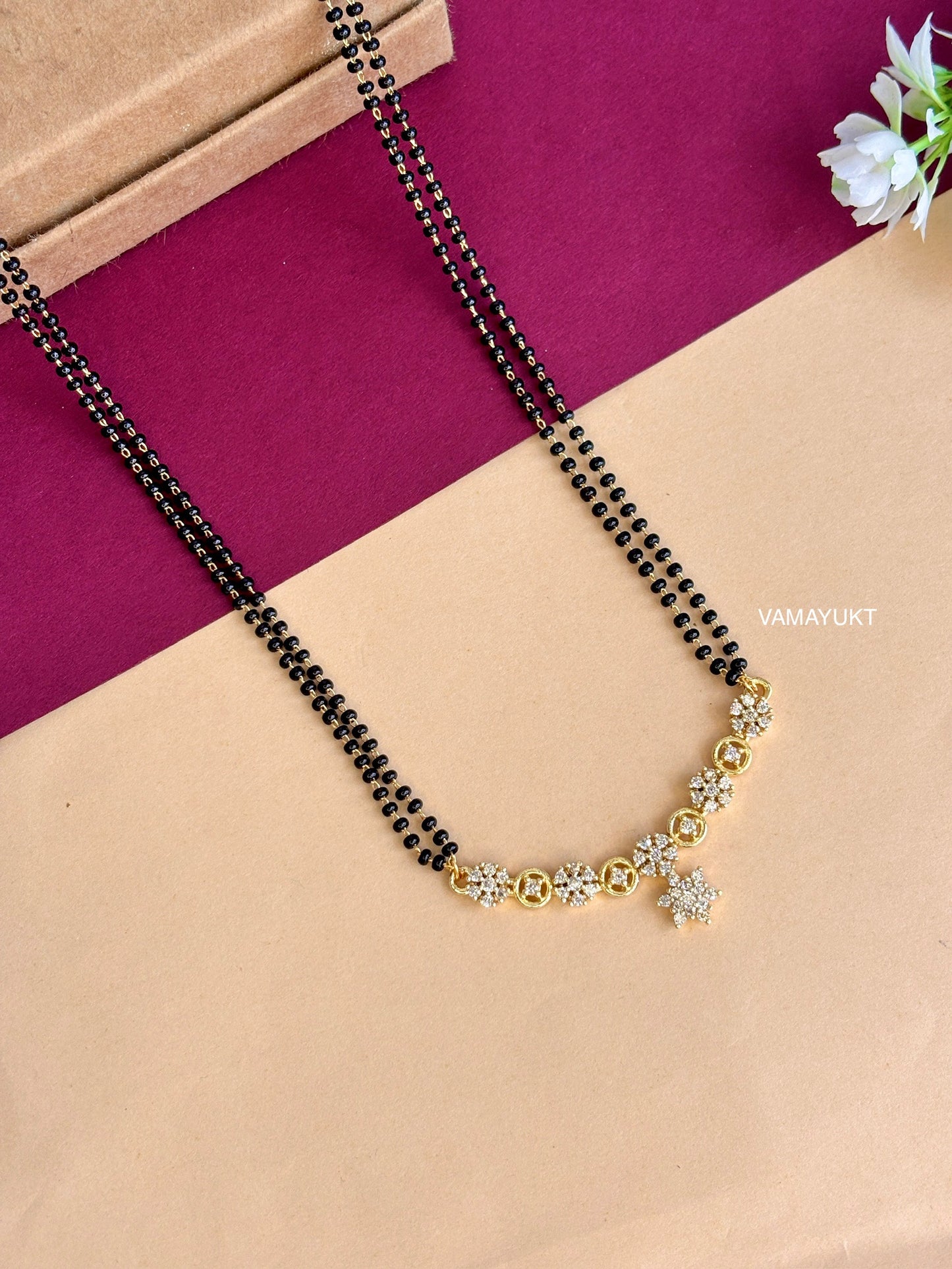 Meenakshi elegant mangalsutra with earring