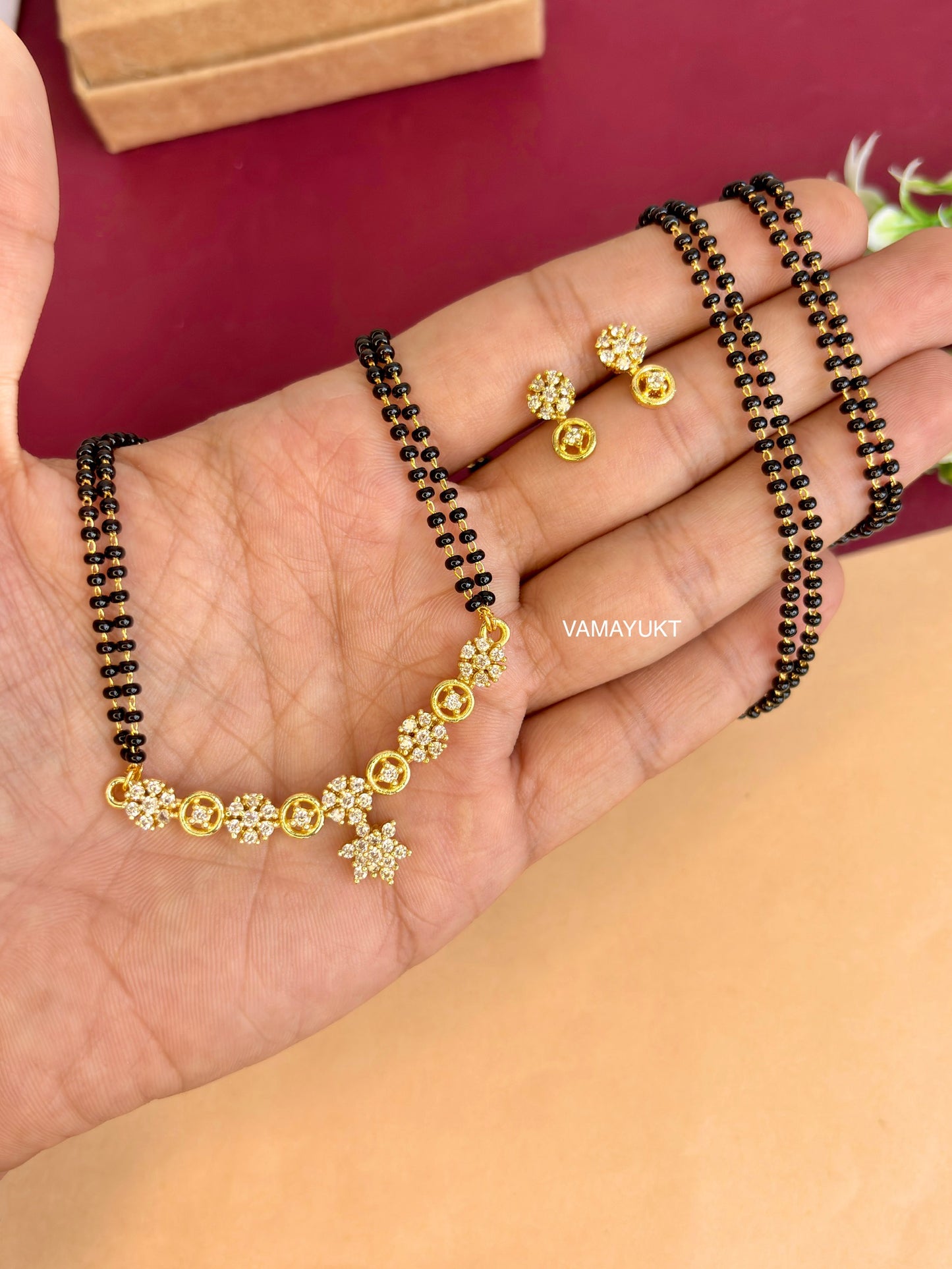 Meenakshi elegant mangalsutra with earring