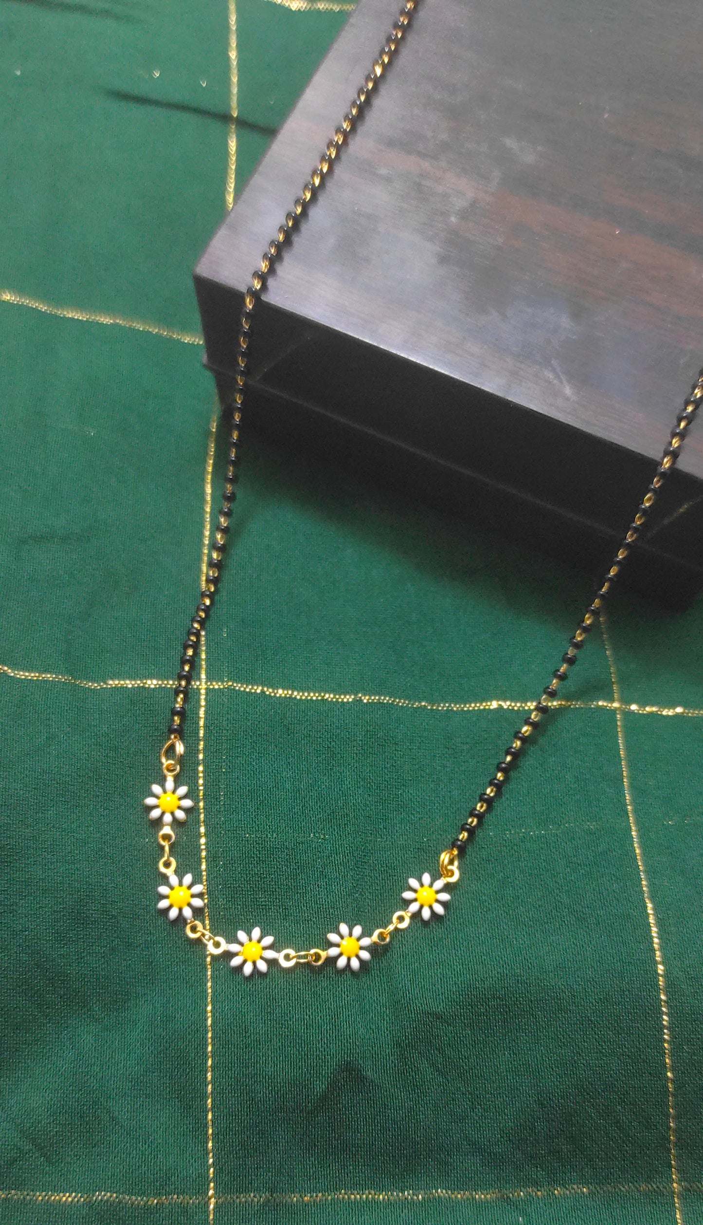 Combo Set of Daisy Mg&Bracelate