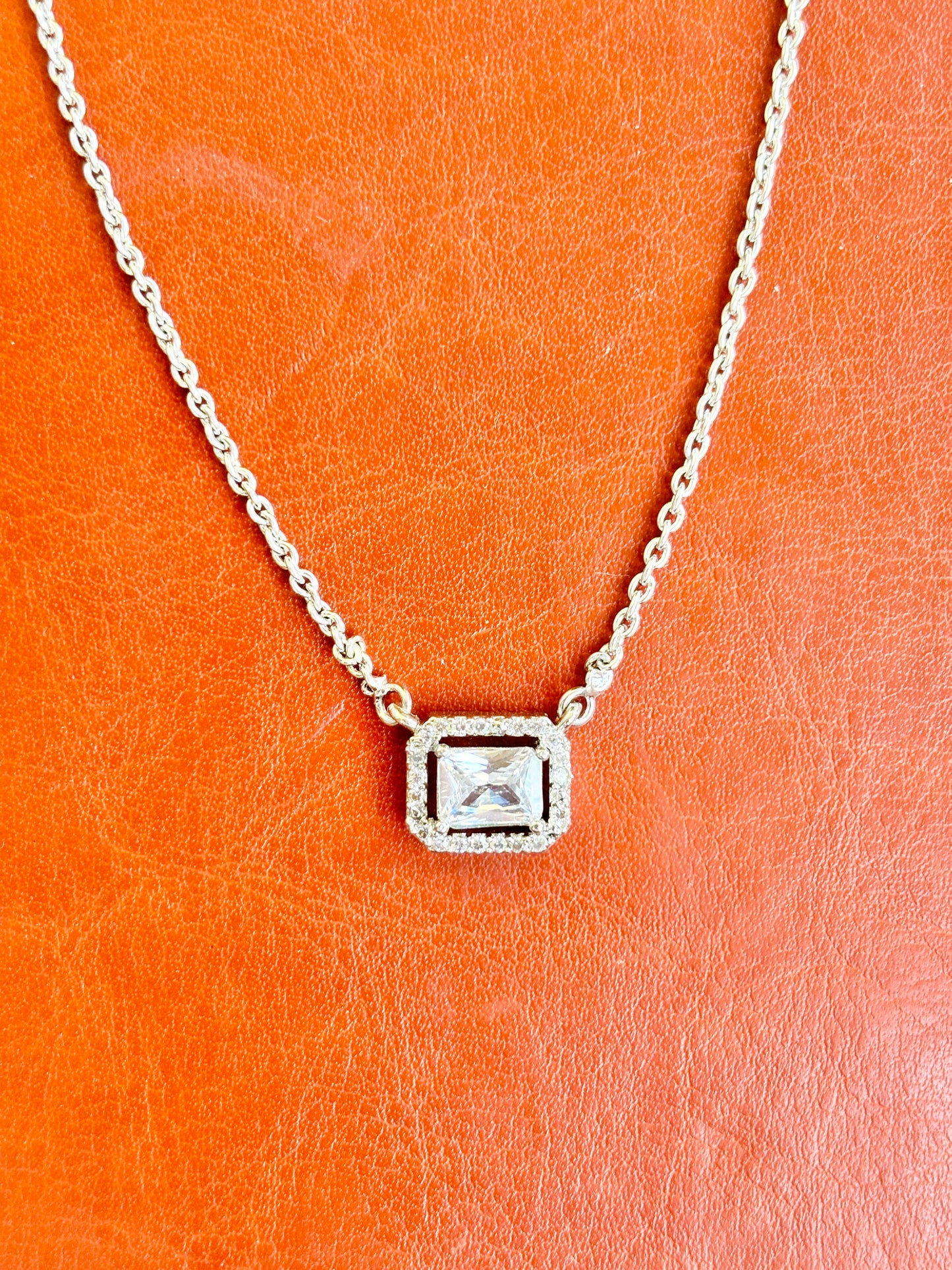 Solitaire Square Pendant silver Plating