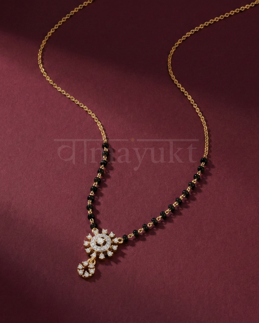 Kaya Minimal Mangalsutra