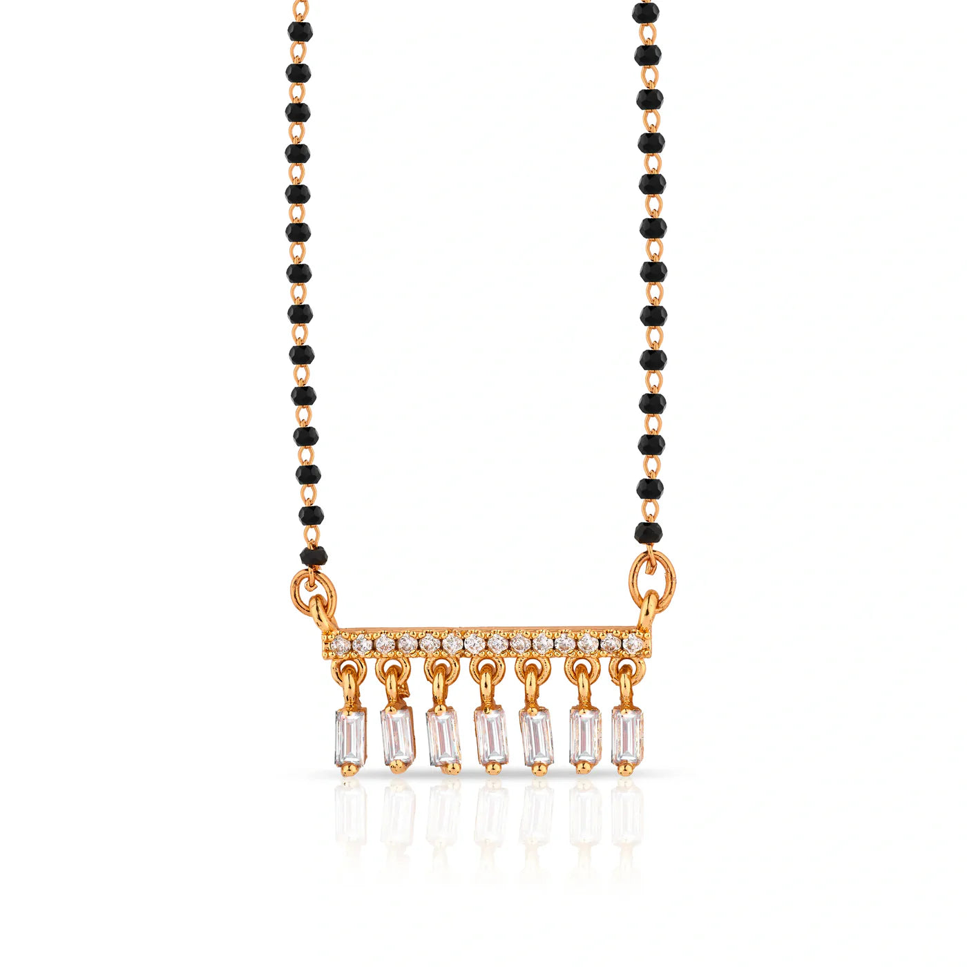 Mrinal hanging elegant mangalsutra