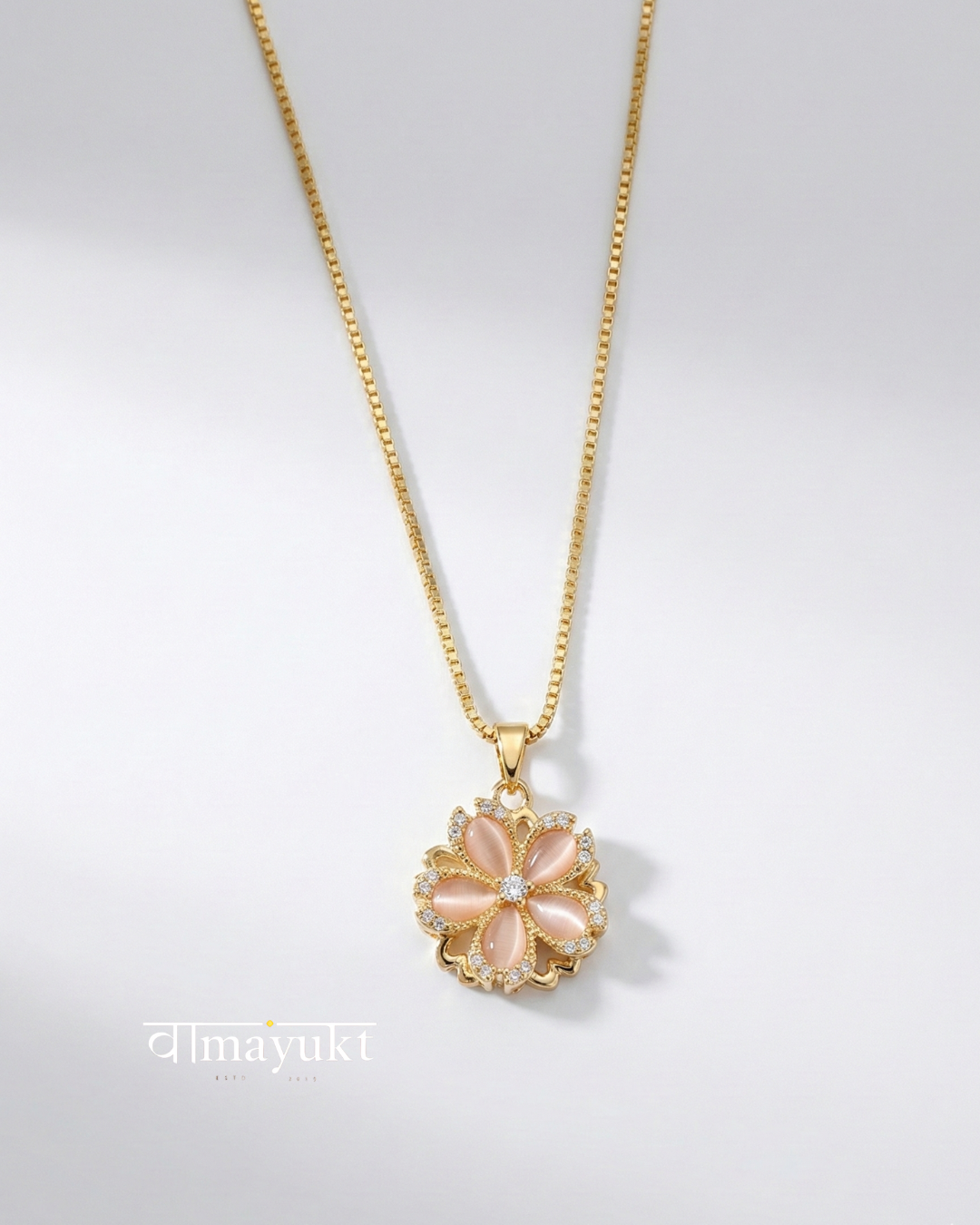 Radiant spinner necklace