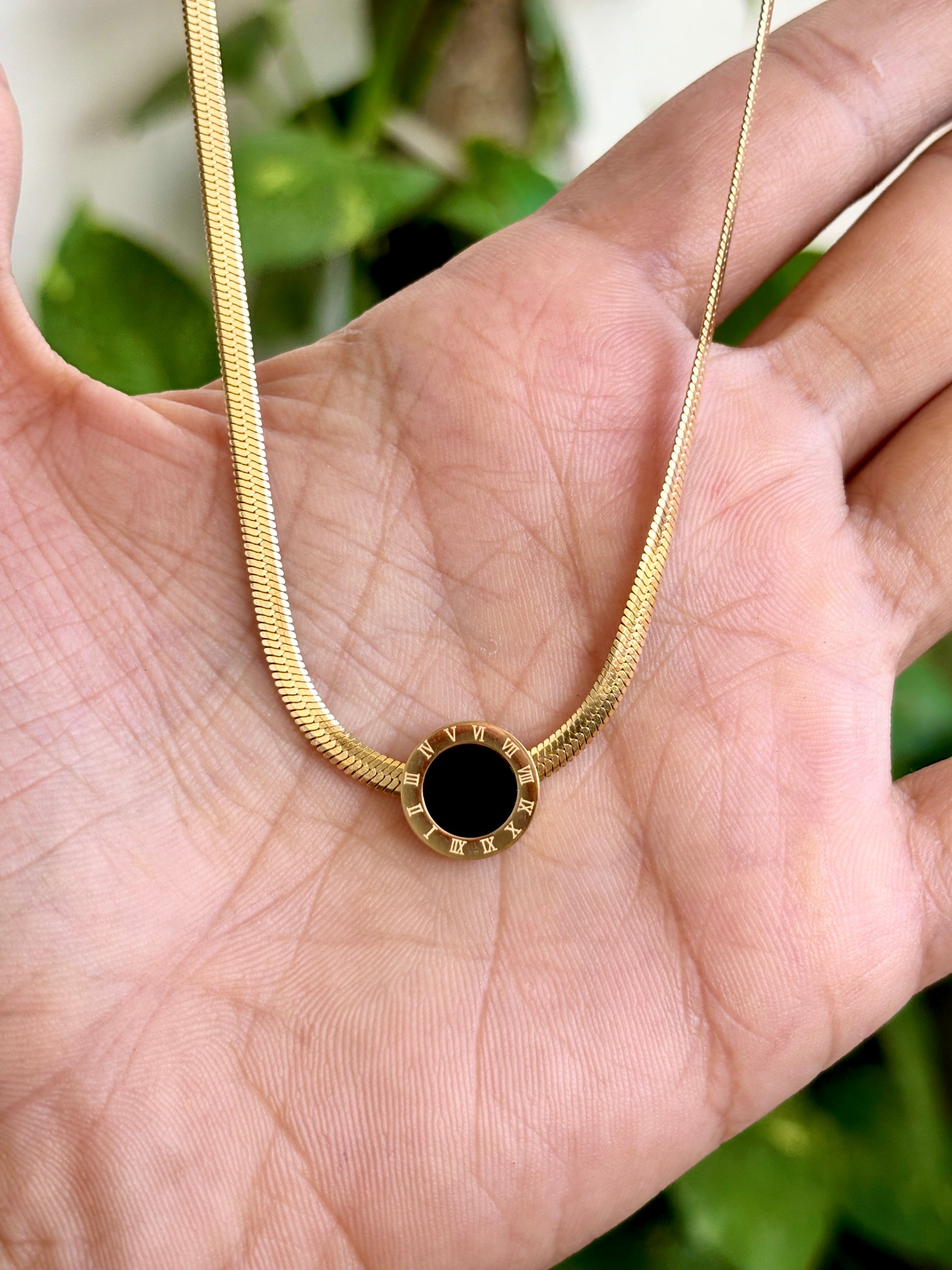 Roman Snake chain Necklace