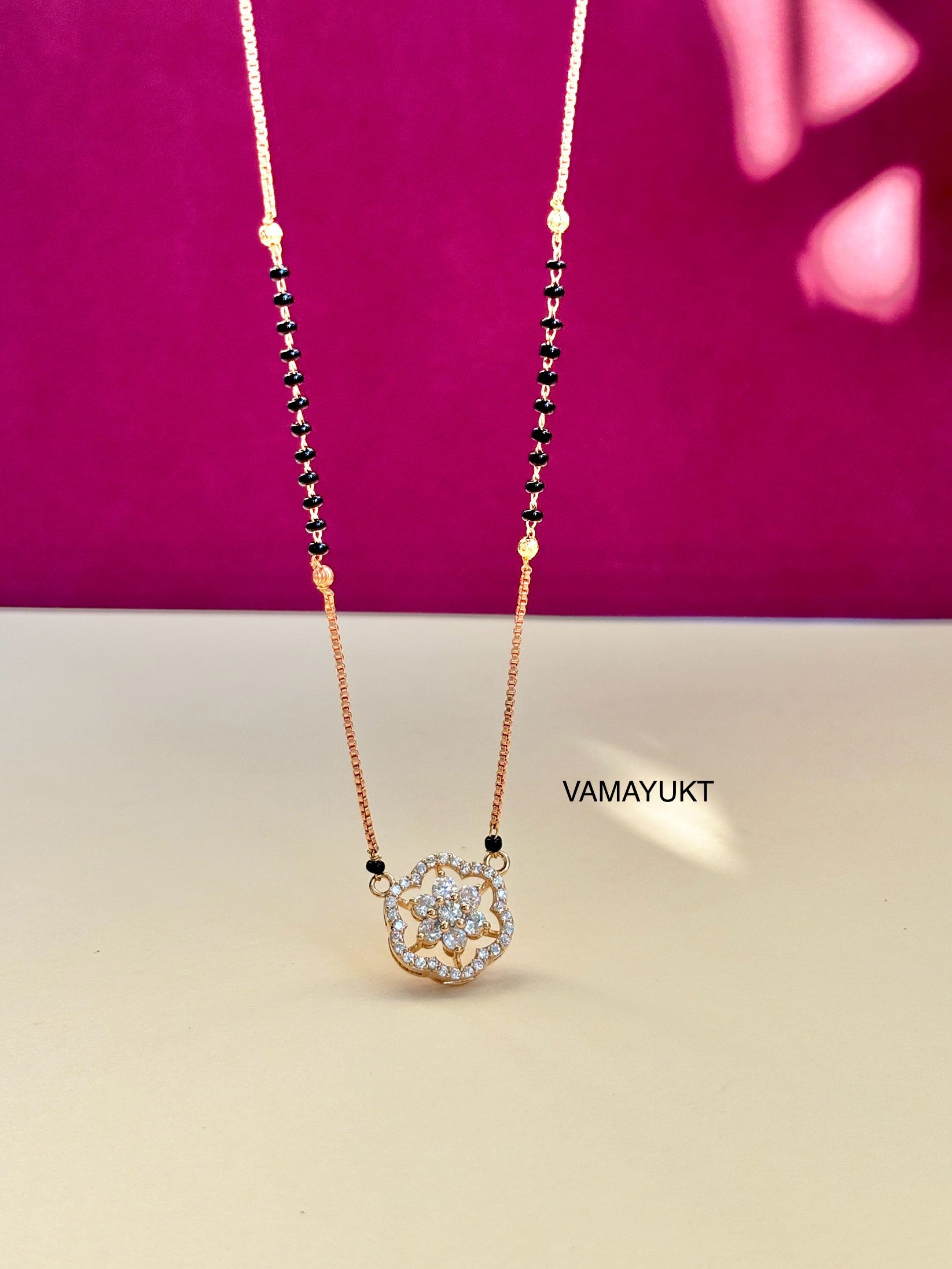 Roza modern mangalsutra