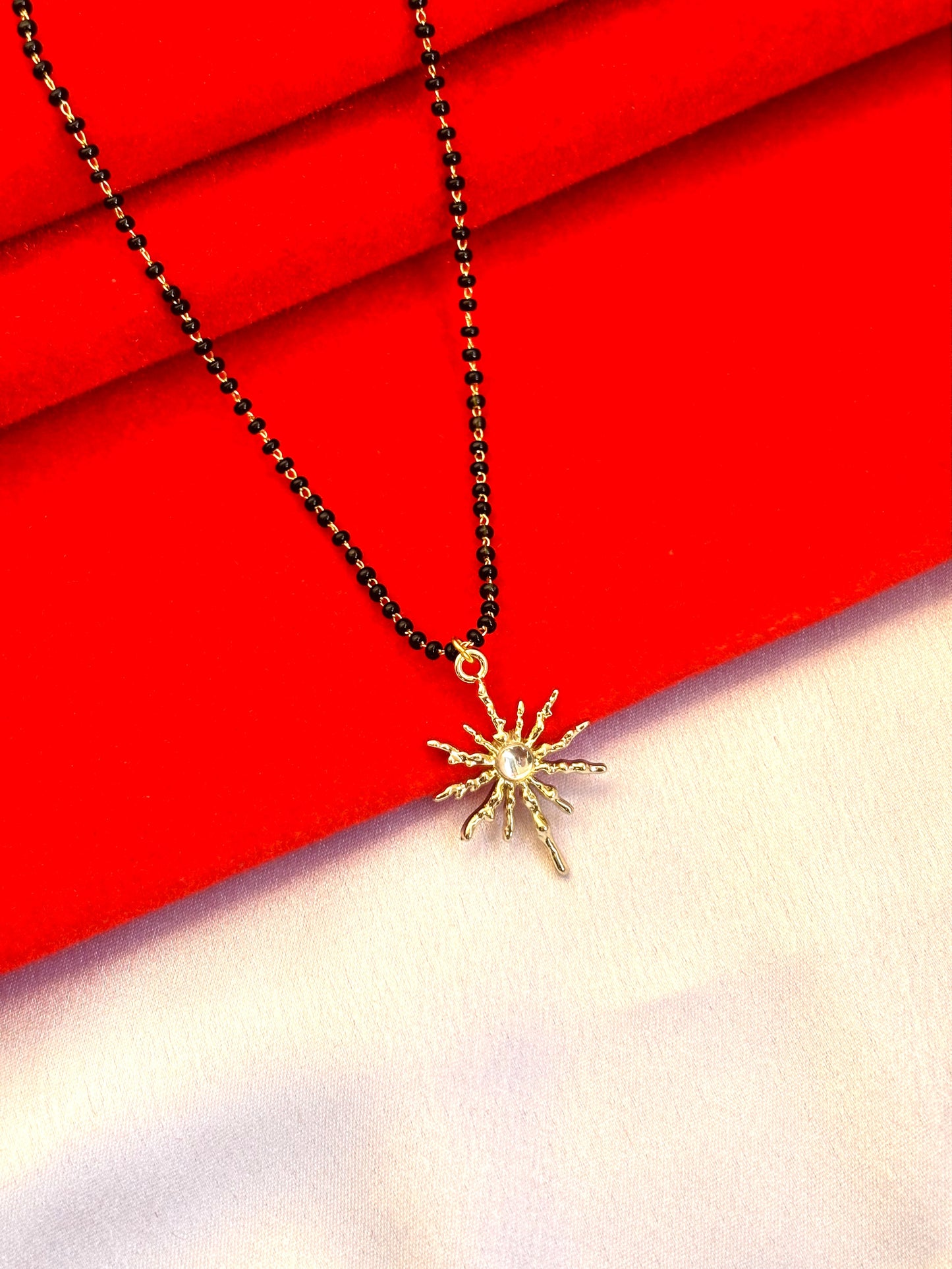 Sun M1 minimal motherpearl mangalsutra