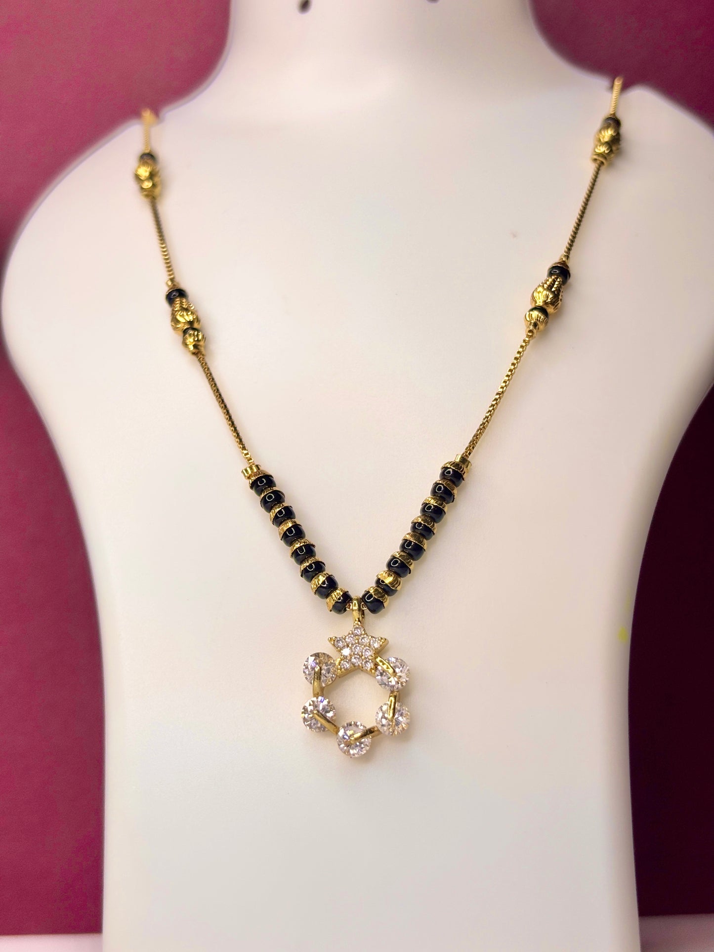 Manorama 18 k modern mg