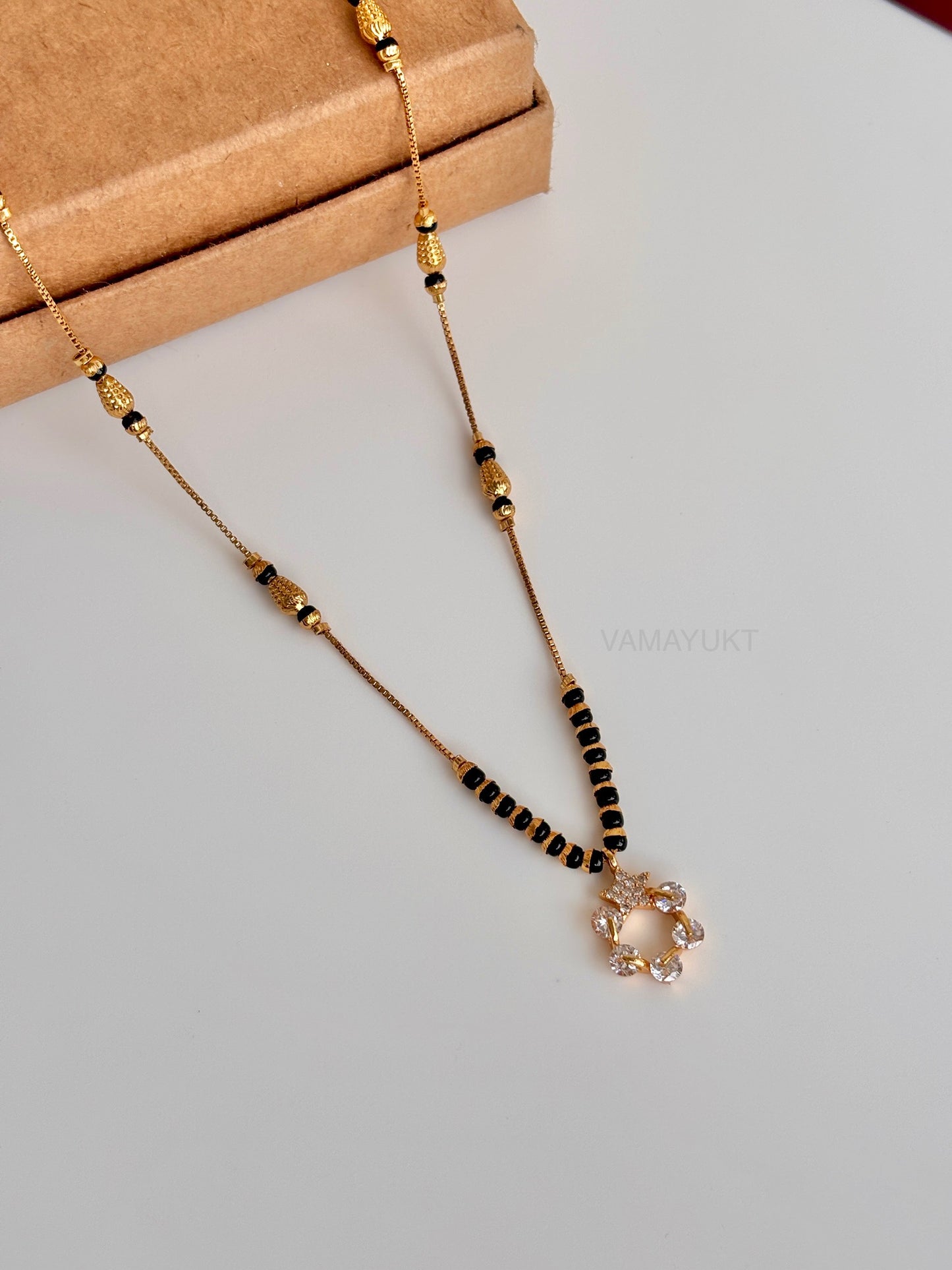 Manorama 18 k modern mg