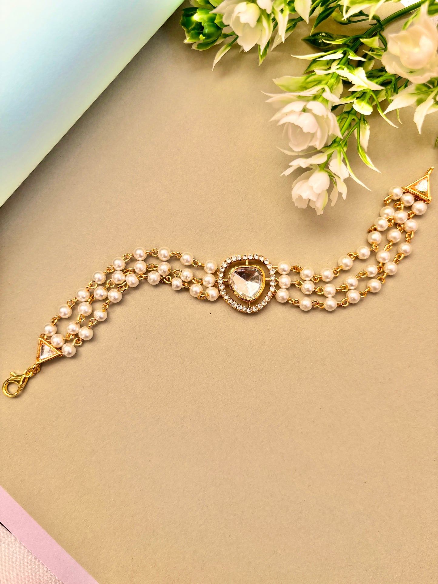 Victoria Pearl Bracelate