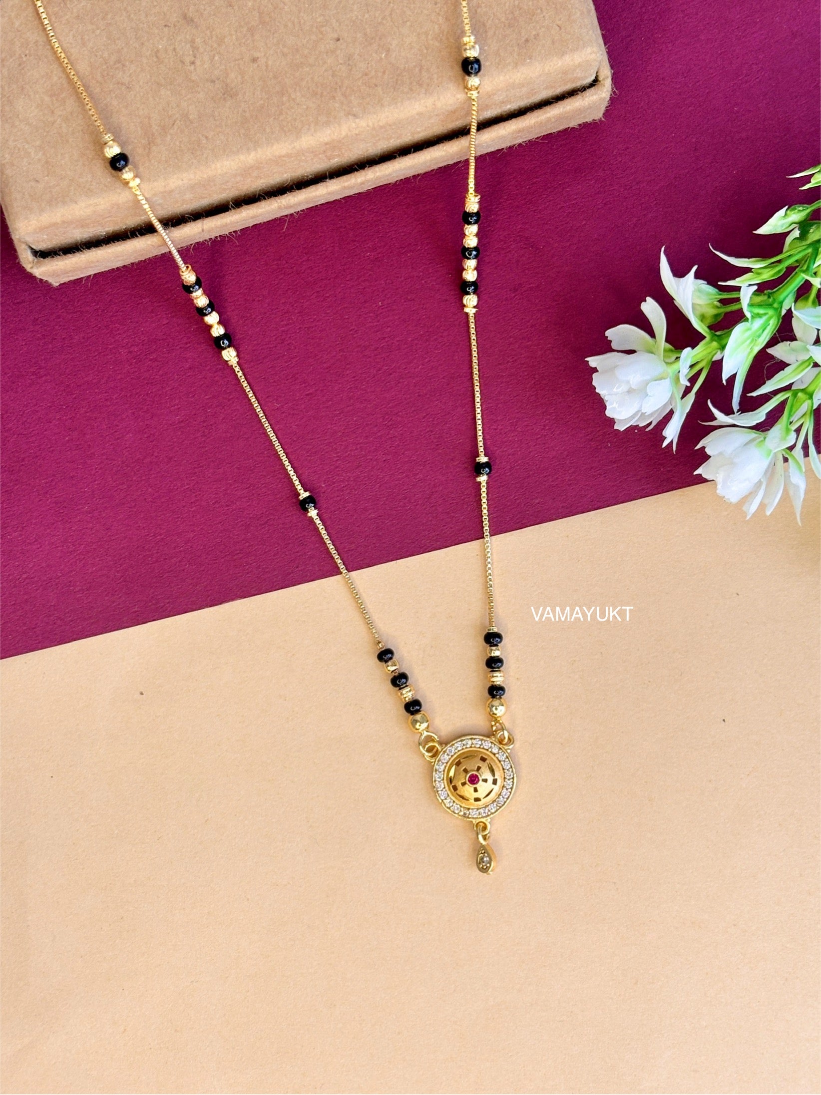 Nithya gold inspired mg 18 inch