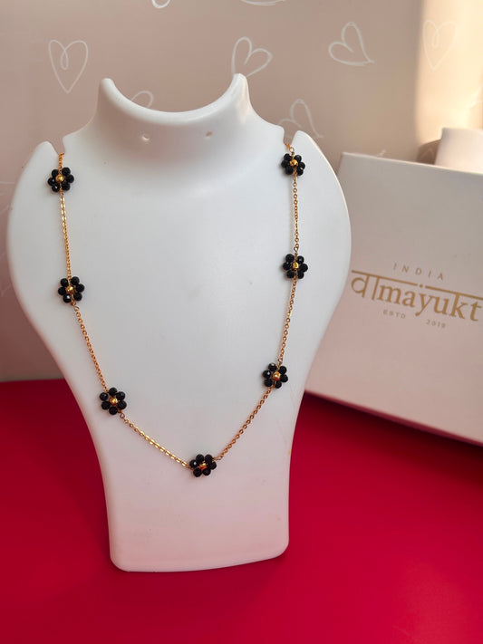 Black daisy flower mangalsutra